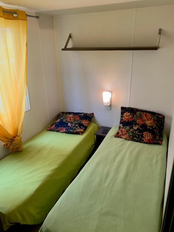 Mobil Home 6 Personnes Saint-Cheron Luaran gambar